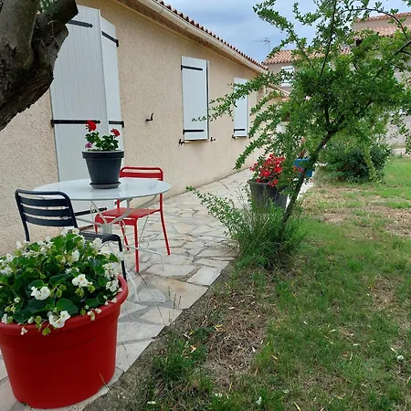 Maison De Charme A Avec Vue Sur Jardin Et Montagne
