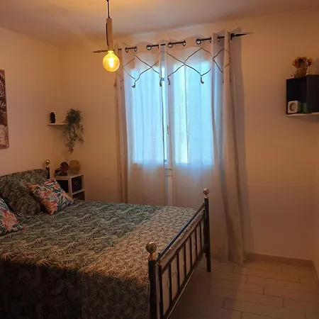 Maison De Charme A Avec Vue Sur Jardin Et Montagne Autignac (Herault)