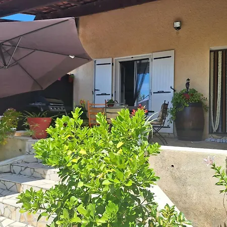 Dom wakacyjny Maison De Charme A Avec Vue Sur Jardin Et Montagne