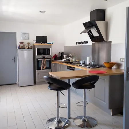 Maison De Charme A Avec Vue Sur Jardin Et Montagne *