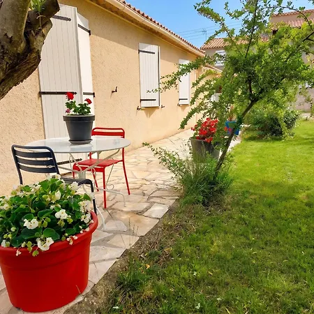 Maison De Charme A Avec Vue Sur Jardin Et Montagne Dom wakacyjny *